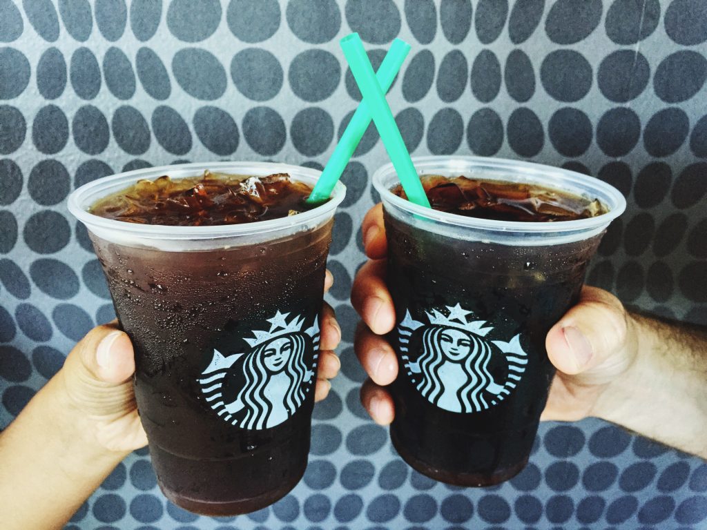 Segelas Klasik yang Memikat: Kenikmatan Starbucks Americano yang Harus Anda Coba